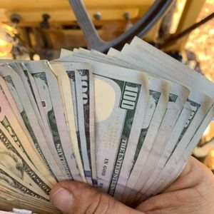 Meet your Posher, Adama